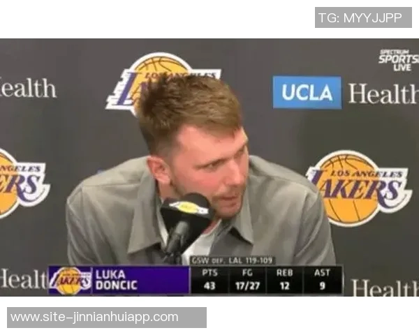 东契奇伤病状态升级为出战成疑明日能否回归NBA杯成焦点 东契奇伤病状态升级为出战成疑明日能否回归NBA杯成焦点