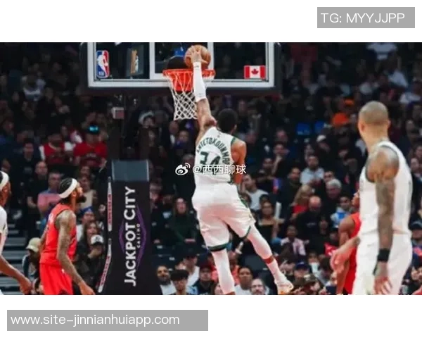 字母哥在场提升雄鹿进攻效率显著不在场时表现大幅下滑