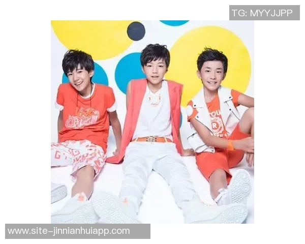 克莱女友马冬梅甜蜜分享二人合照引发热恋话题引网友热议